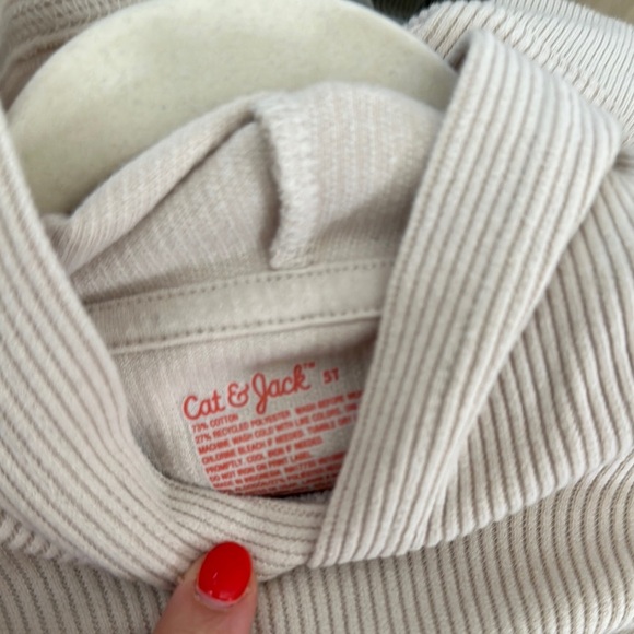 Cat & Jack cream hoodie - Picture 3 of 3